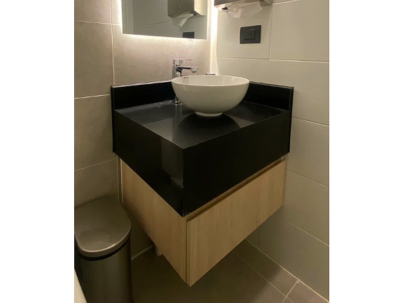 Mueble de Baño a Piso con Lavamanos Laurent - Vanitorios